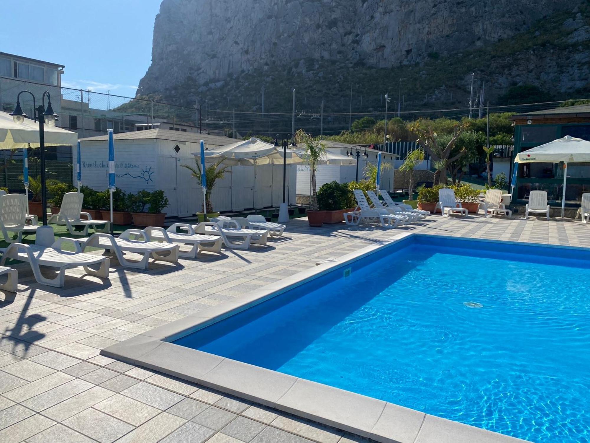 Scogliera Azzurra Hotel Isola delle Femmine Buitenkant foto